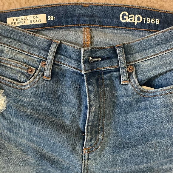 Gap light colored, distressed bootcut jeans - Picture 5 of 5